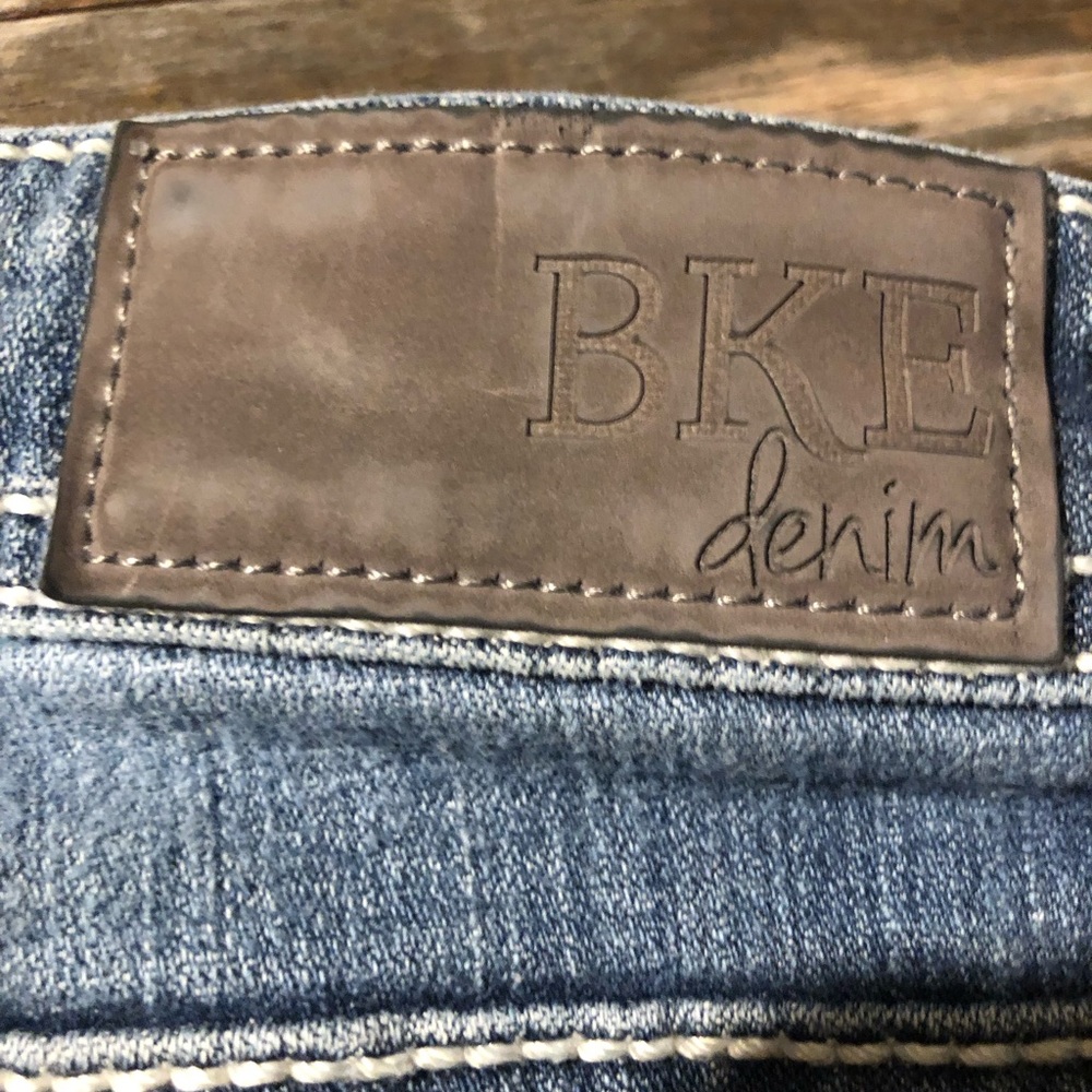 Women’s BKE Harper jeans. 34R